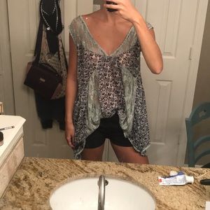 Vici lace floral top